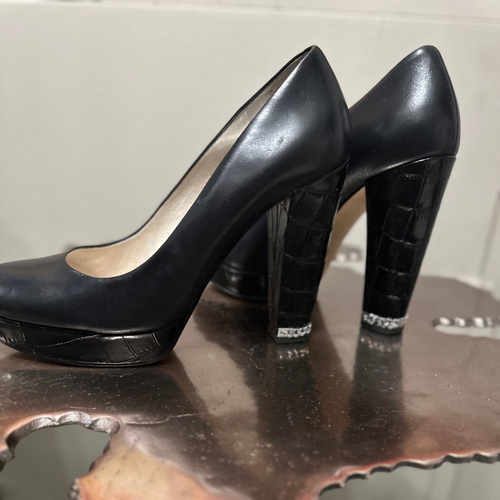 Michael Kors Sabrina Black Leather Shoes, Size 7.5